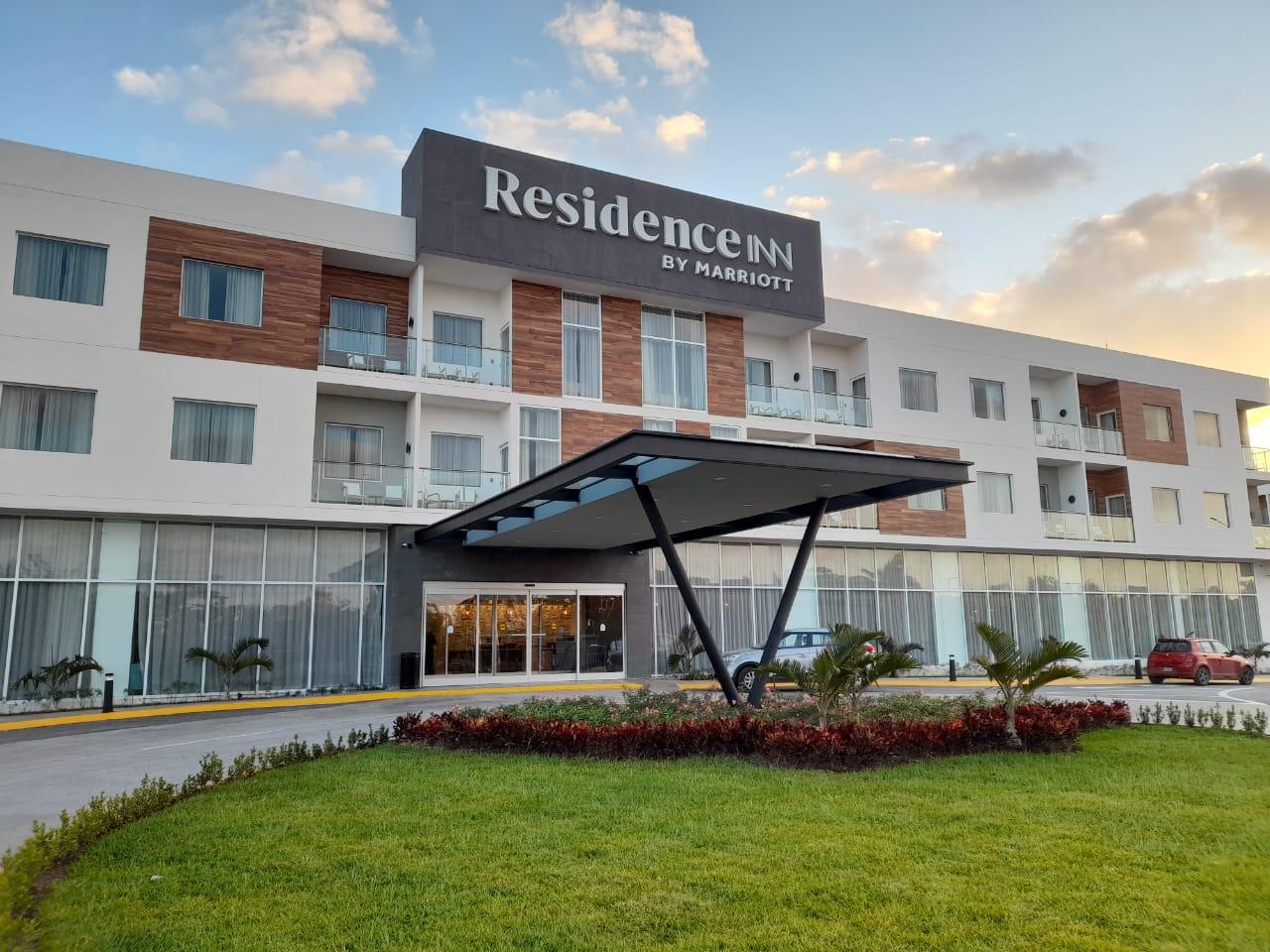 Residence Inn By Marriott Cancun Hotel Zone Dış mekan fotoğraf